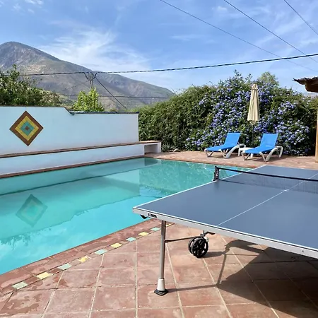 Alpujarra Garden Oasis